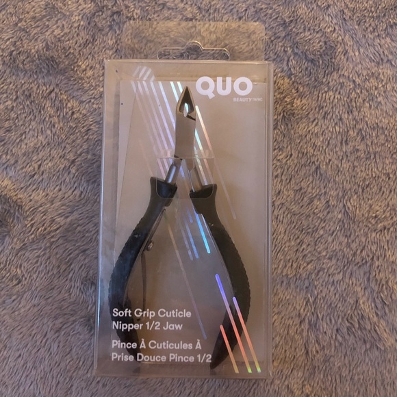 QUO BEAUTY Soft Grip Cuticle Nipper 1/2 Jaw - Picture 5 of 8